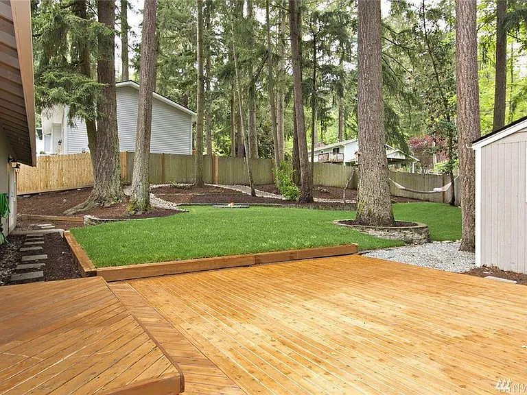 1020 212th Ave NE — Photo 15