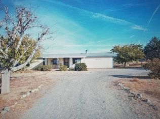10575 Valle Vista Rd #B, Phelan, CA 92371