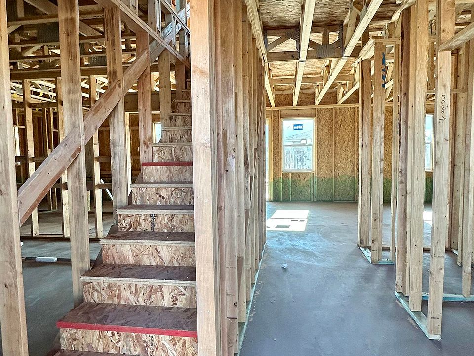 2nd image of 503 Maricopa Trl