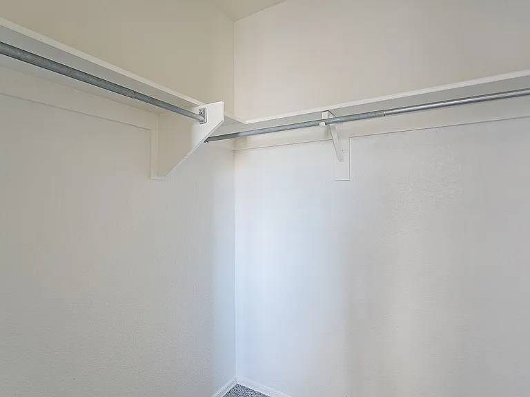 2420 E Gleneagle Dr — Photo 25