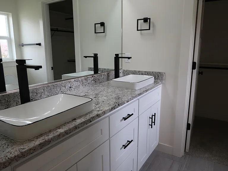 Seven Oaks Luxury Duplexes — Photo 81