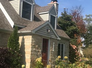 5601 Lake Mendota Dr, Madison, WI 53705