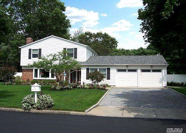 1st image of 9 Ormont Ln
