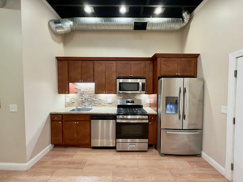 814 Main St #1A