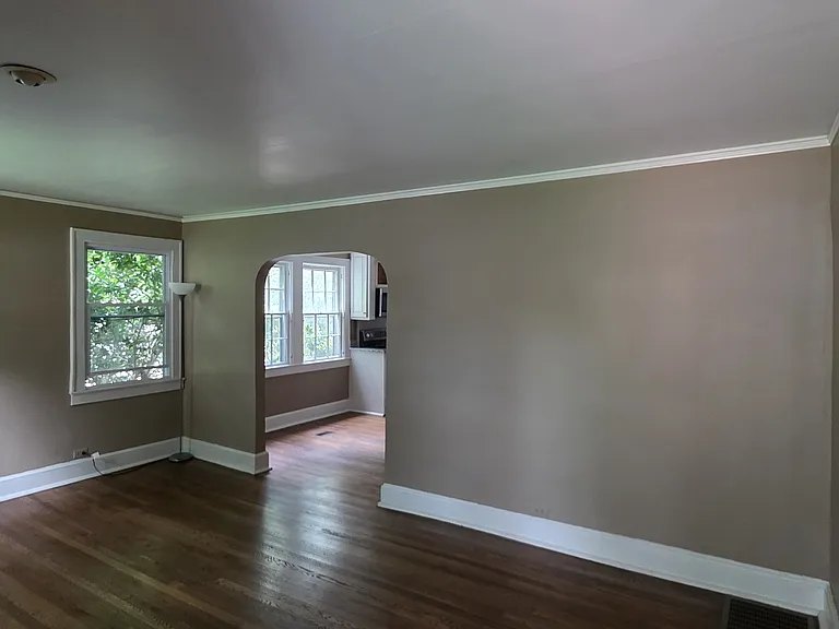 204 Cureton St — Photo 3