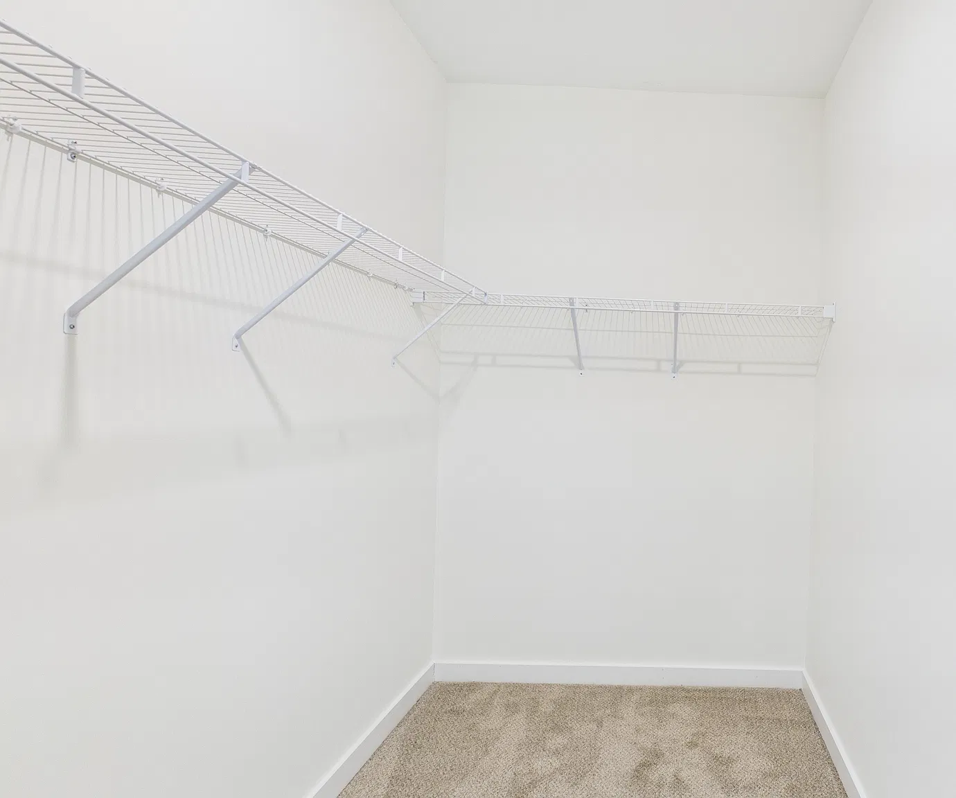2 bed, 1267 sqft, $1,879 — Photo 4
