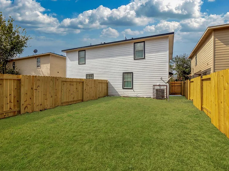 6933 Liverpool St #A — Photo 45