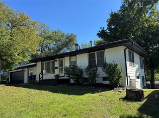 1322 Oak Park Ave, Des Moines, IA 50313