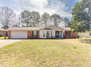 1419 Huntcliff Way, Clinton, MS 39056