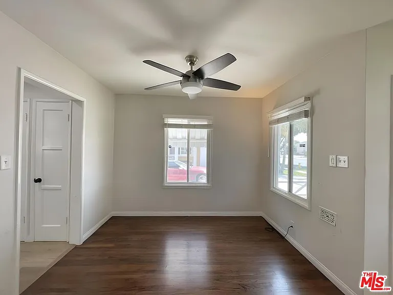 2535 W 144th St — Photo 16