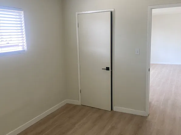 1643 Woodruff Ave #24, Bellflower, CA 90706