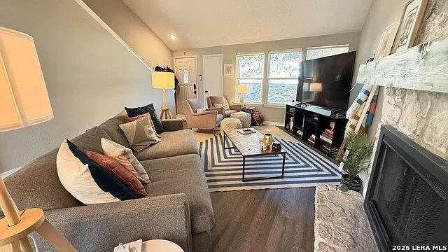 8505 Spring Valley Dr — Photo 8