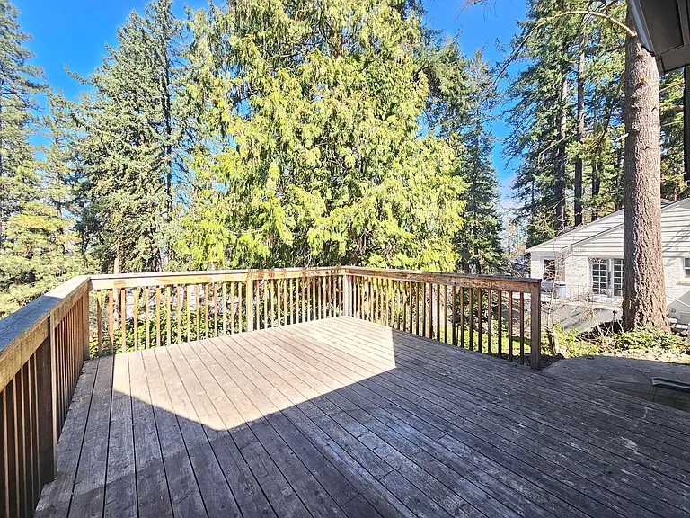 1922 E 18th Ave — Photo 20