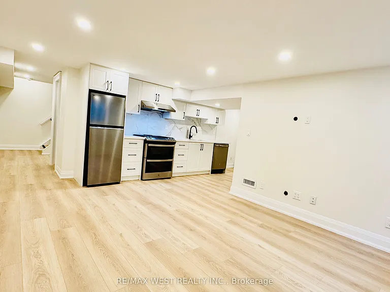 2 Wichey Rd #BASEMENT — Photo 6