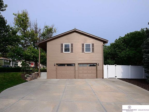 4th image of 9156 Ogden St