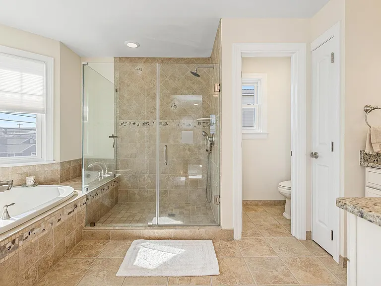29 N Iroquois Ave — Photo 26