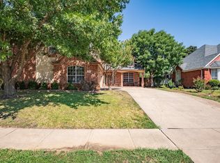 4113 Salem St, Grand Prairie, TX 75052