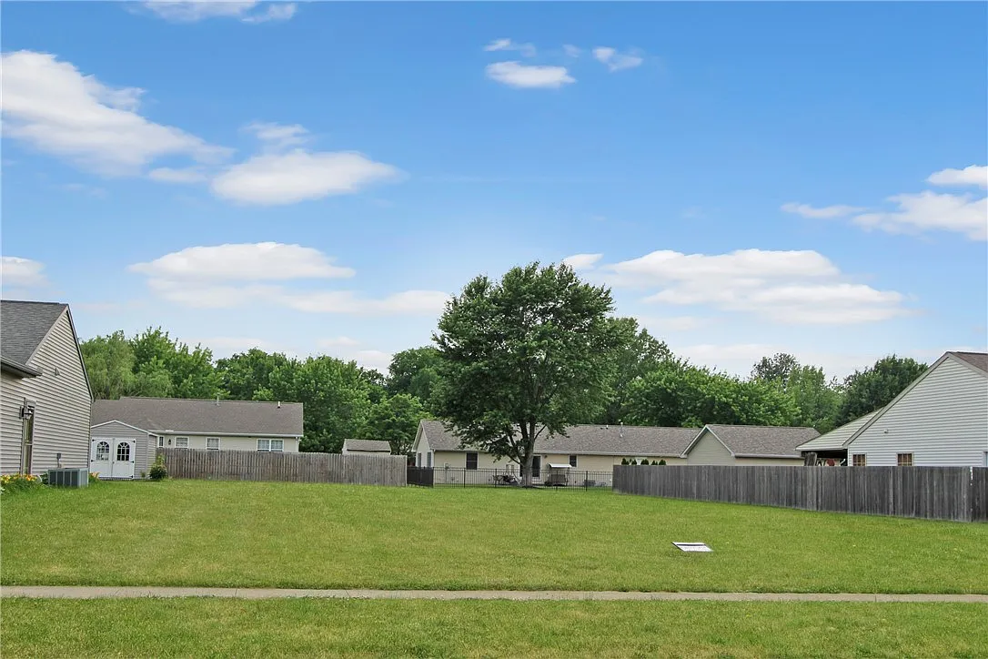 LOT 52 Hawthorne Dr photo 1