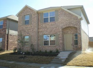9040 Sundance Trl, Aubrey, TX 76227