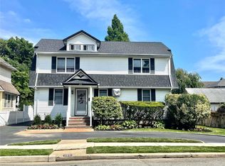 135 Sherman Ave, Rockville Centre, NY 11570