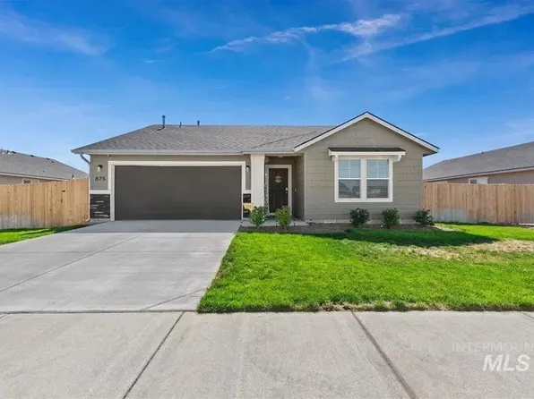 875 SW Crested St, Mountain Home, ID 83647