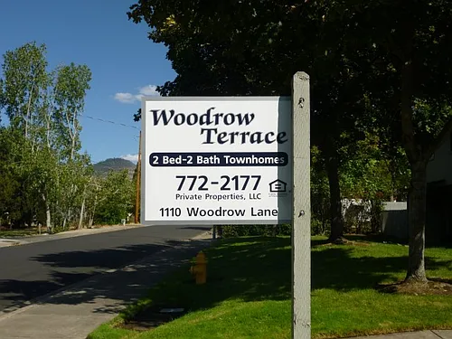 1110 Woodrow Ln Photo 1