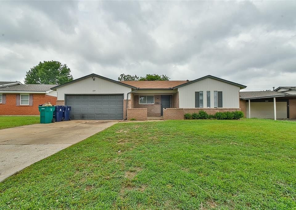 1st image of 1209 SW 78th Ter