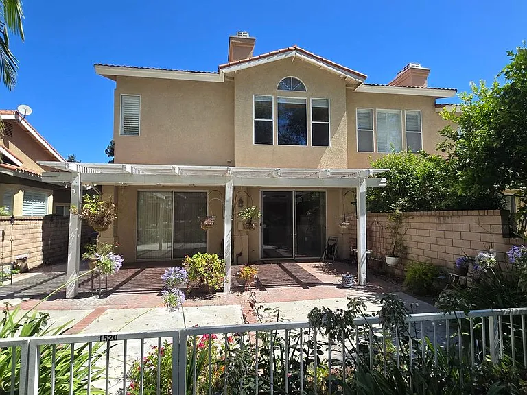 1520 Upland Hills Dr — Photo 28