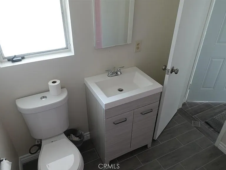 533 Margaret Ave — Photo 8