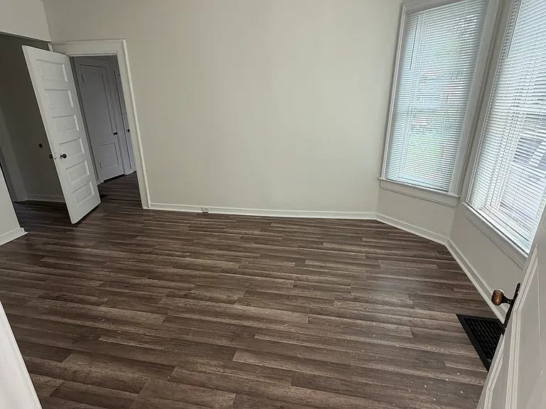 536 N Durkee St #2 — Photo 11