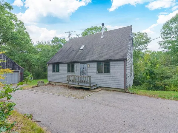 255 Shumankanuc Hill Rd, Charlestown, RI 02813