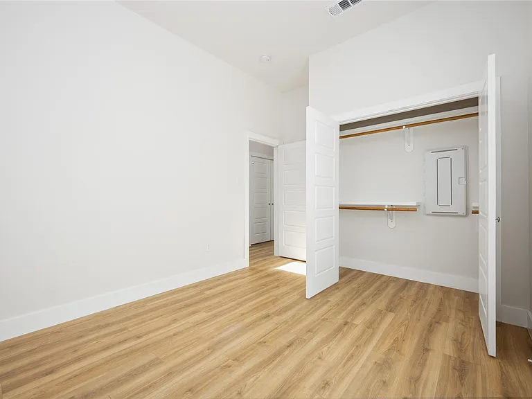 7614 Avenue L — Photo 16