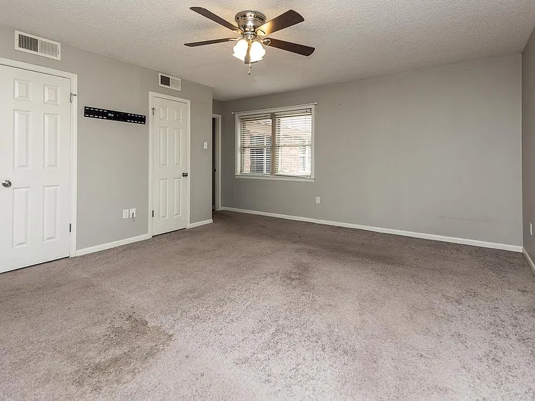 3935 N Heatherhill Dr — Photo 15