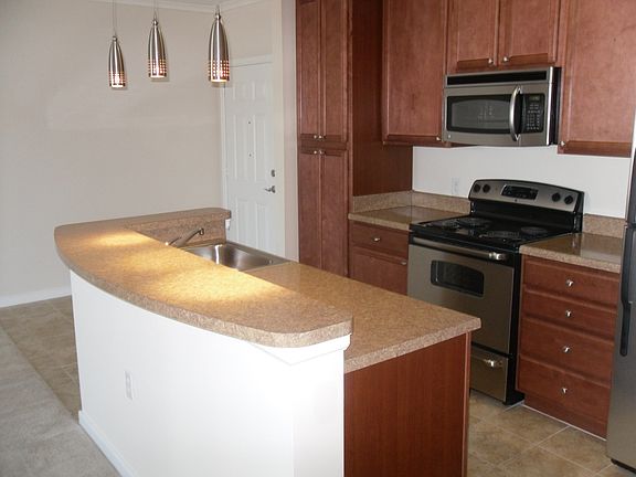 4th image of 4273 Llewellyn Ave APT 109
