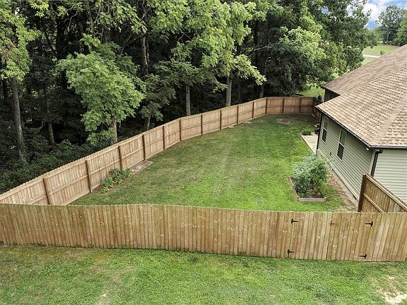 5th image of 70 Huckleberry Ln