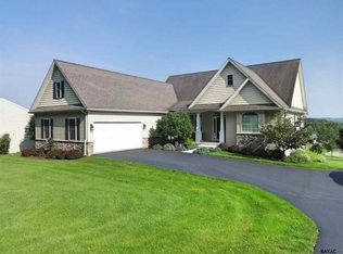 5048 Waltersdorff Rd, Spring Grove, PA 17362