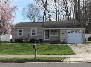 613 Orchard Way, Mount Laurel, NJ 08054