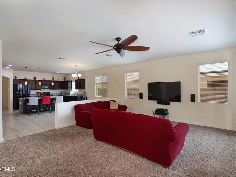 735 W Judi Dr — Photo 16