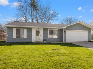 932 Mosby Ct, Joliet, IL 60431