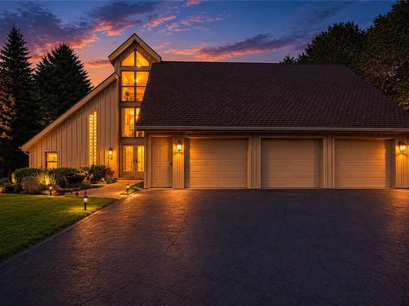 11 Scr Ln, Victor, NY 14564