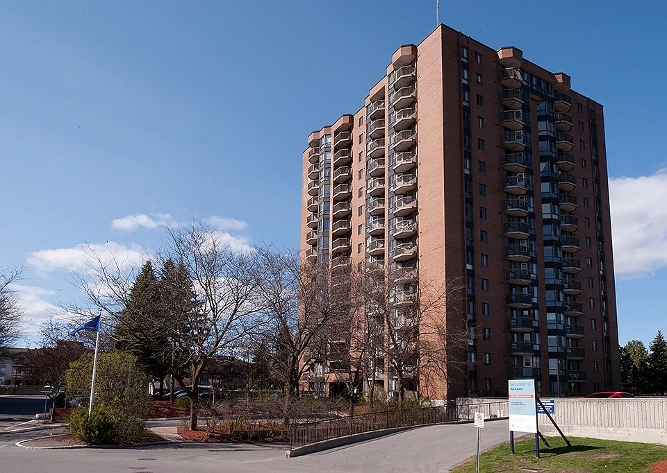 18 Deerfield Dr
