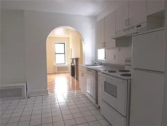 Rented by R New York