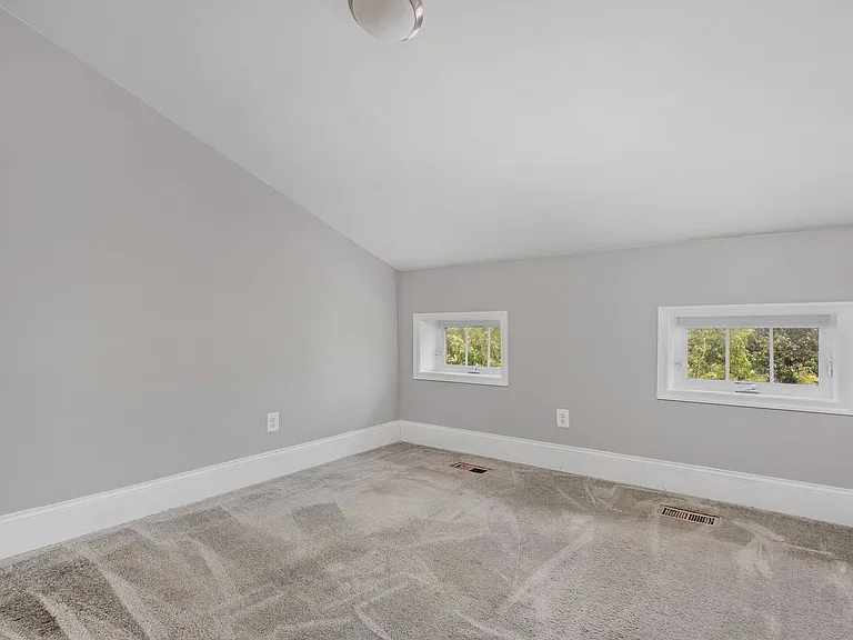 104 S Carrollton Ave — Photo 13