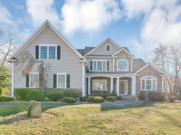 17 Jacob Road, Windham, NH 03087