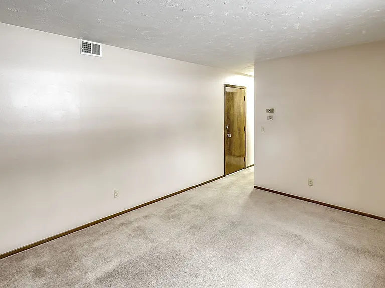 6640 Military Ave #9 — Photo 6