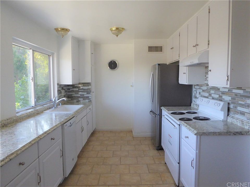 1st image of 19820 Spanish Oak Dr