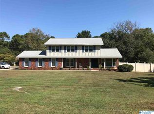 3202 Mountain View Dr SE, Decatur, AL 35603