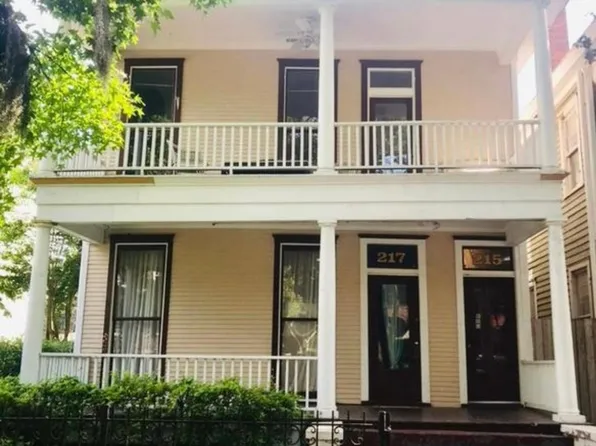 217 E 37th St, Savannah, GA 31401