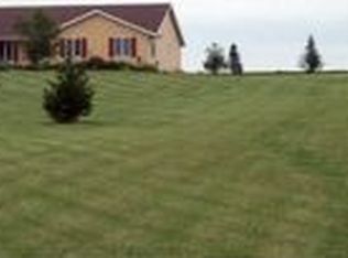 5142 W Lightsville Rd, Leaf River, IL 61047