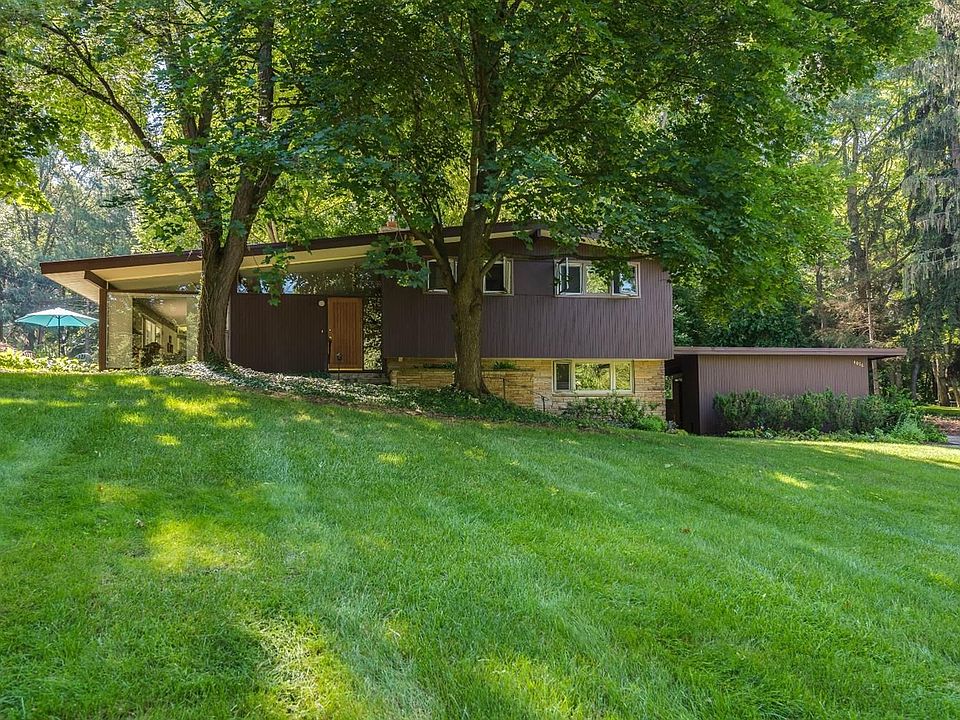 1st image of 4056 Thornoaks Dr
